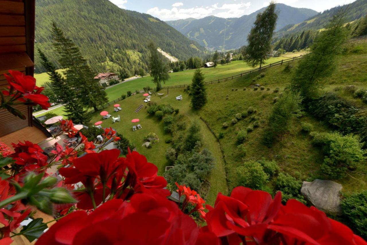 Hotel St. Oswald Bad Kleinkirchheim Exteriör bild